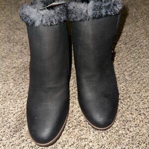 Black Faux Fur Lined Ankle Boots